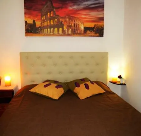 Apartment Alloggio Santi Rome
